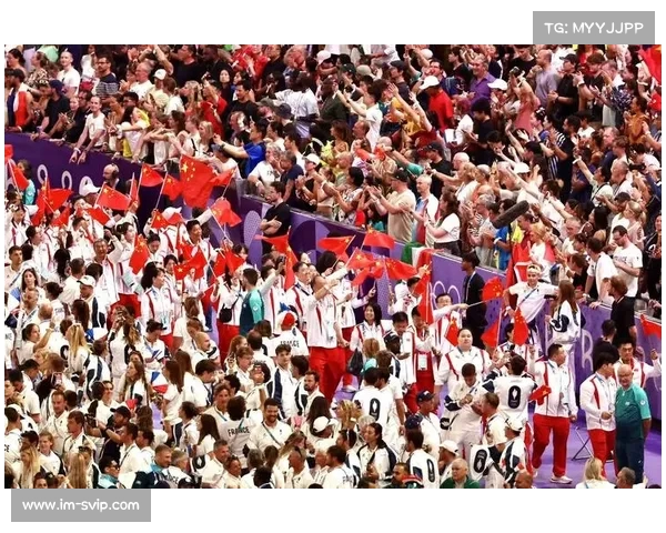 巴黎完美赛事演绎，球迷倾心支持